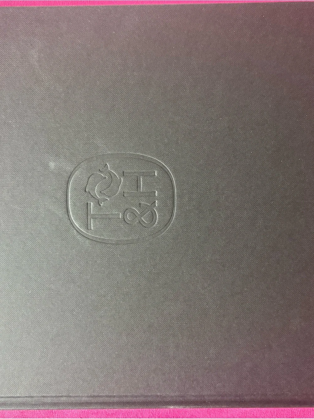 📖CHANEL Bath & Body Gift Book - Black & White